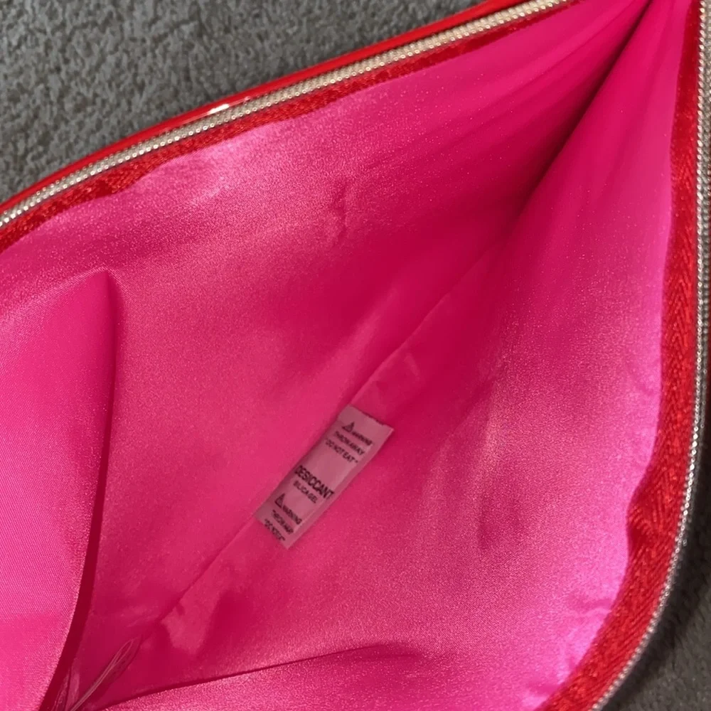 Kate Spade Fragrances Cherie Pouch red patent travel Bag‎ cosmetic Case ONLY New